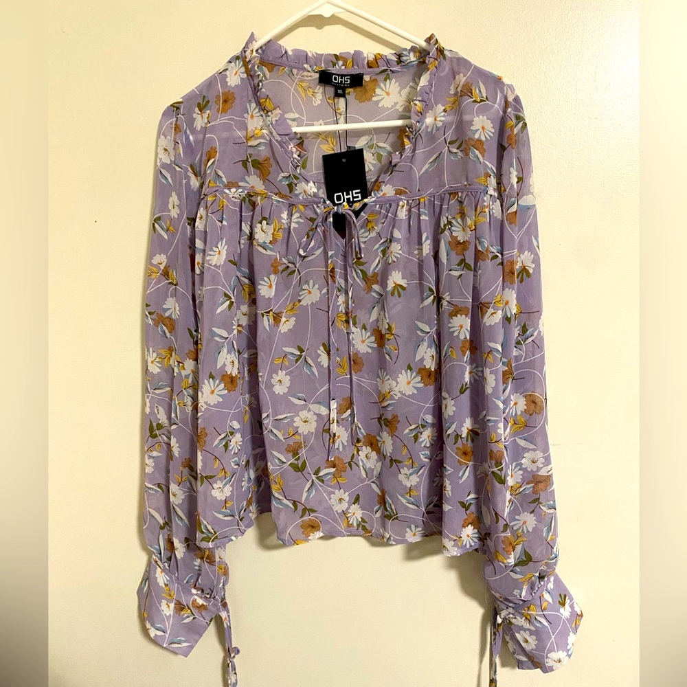 Purple floral top. Perfect for Spring or Summer. Super light and breathable!